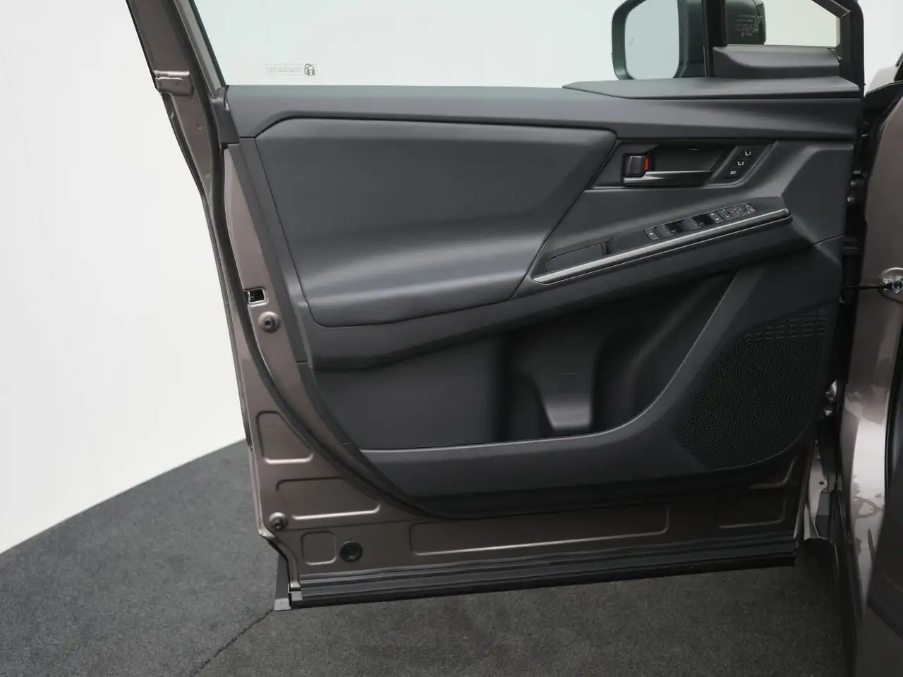 Toyota bZ4X 2026 — фото 7