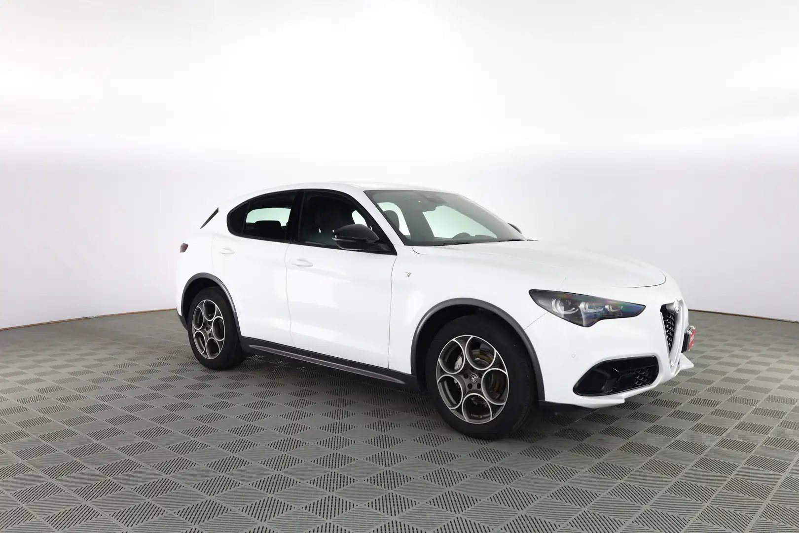 Alfa Romeo Stelvio 2.2 Turbodiesel 210 CV AT8 Q4 Ti Blanc - 2