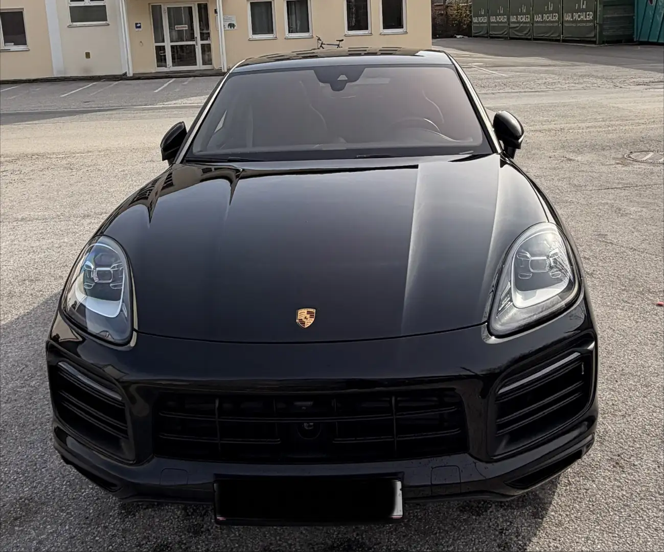 Porsche Cayenne III E-Hybrid PHEV 17,9 kWh Platinum Edition Aut. Schwarz - 2