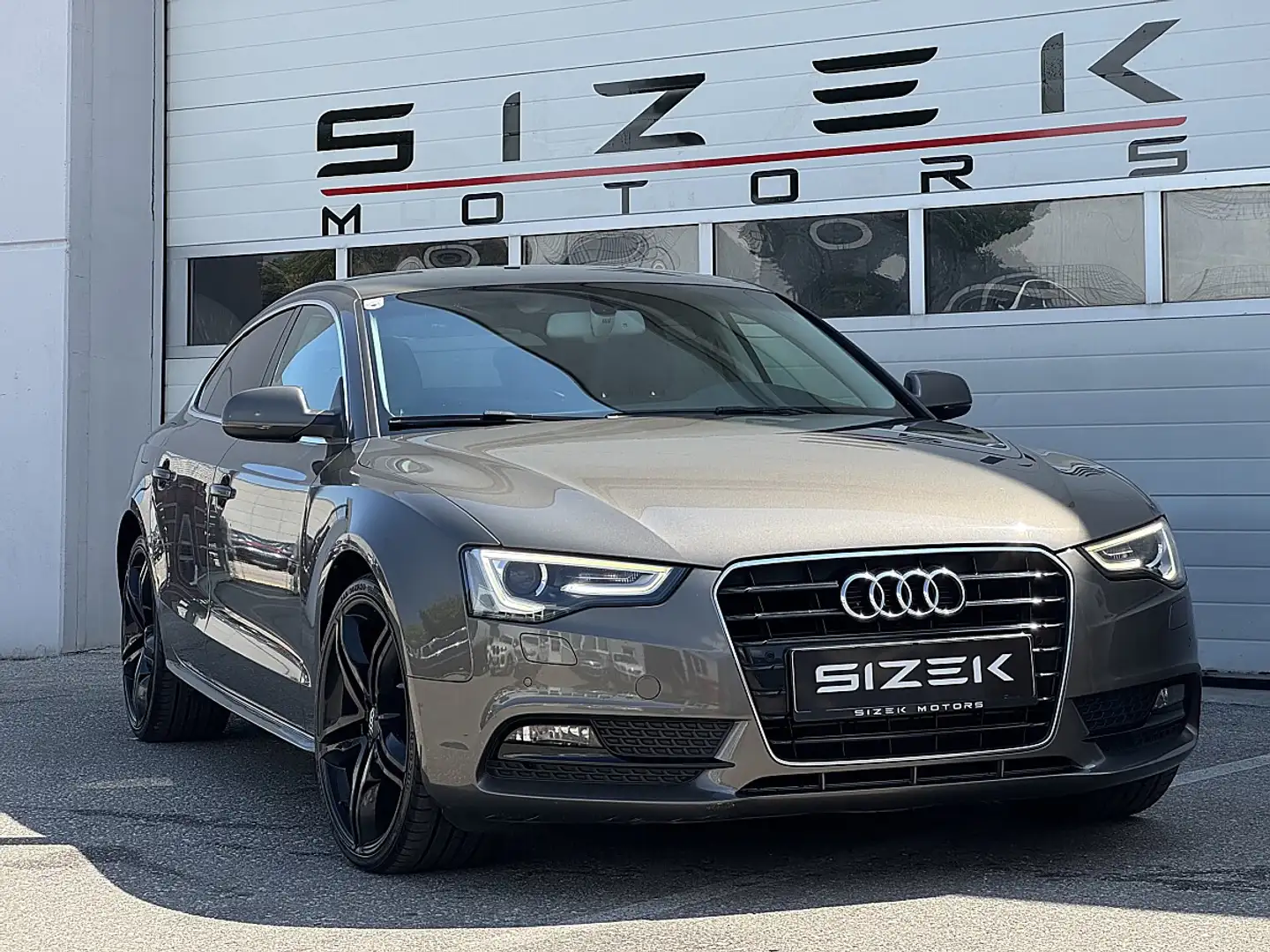Audi A5 SB 2,0 TDI Intense Aut.|FACELIFT|NAVI|STZHZG|PDC Grau - 2