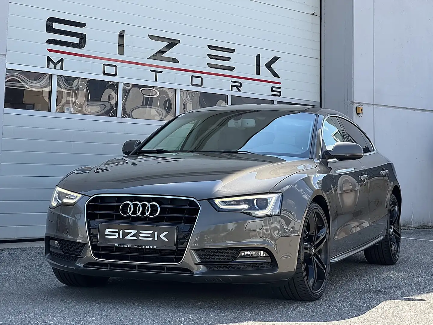 Audi A5 SB 2,0 TDI Intense Aut.|FACELIFT|NAVI|STZHZG|PDC Grau - 1