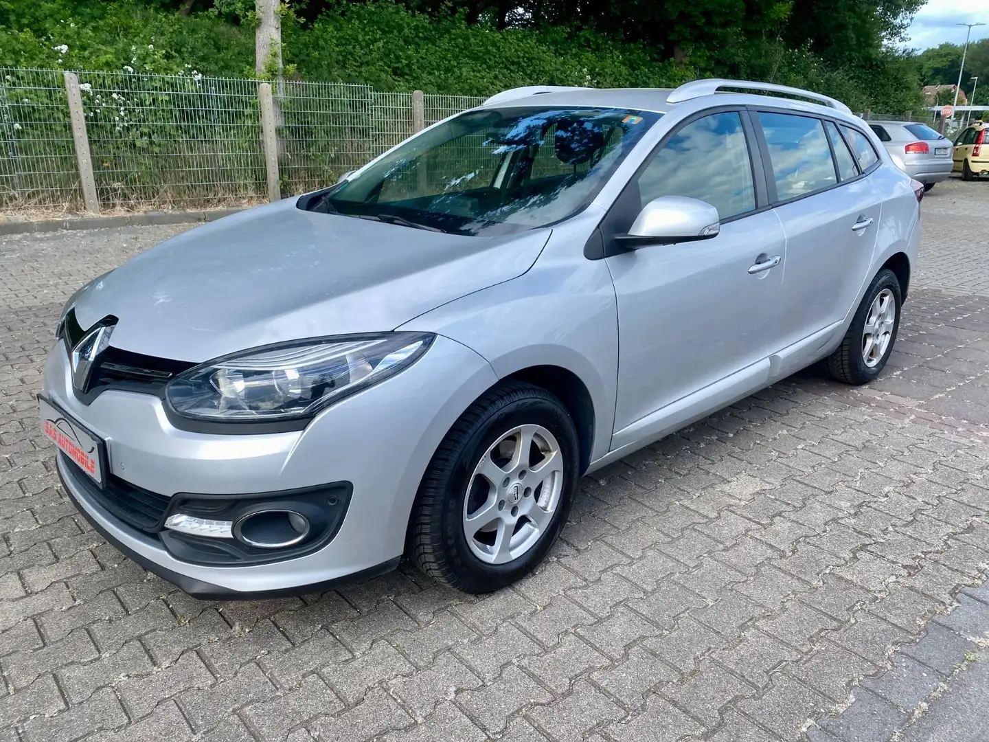 Renault Megane III  Paris/ Scheckheftgepflegt lückenlos siva - 2