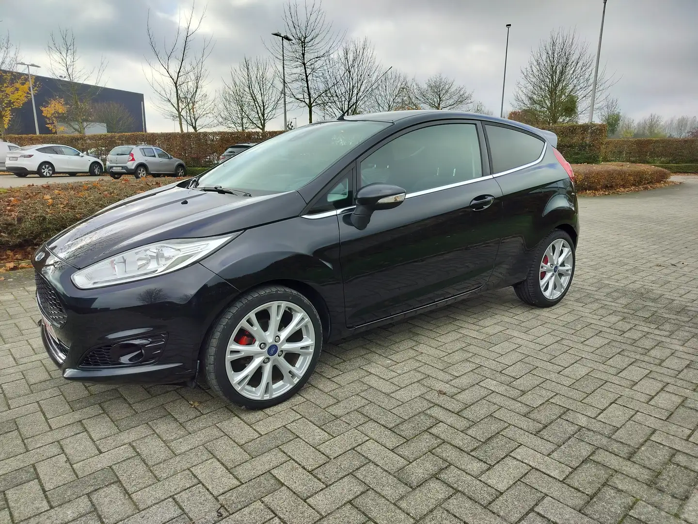 Ford Fiesta Fiesta 1.0 EcoBoost Start-Stop Sport Noir - 2