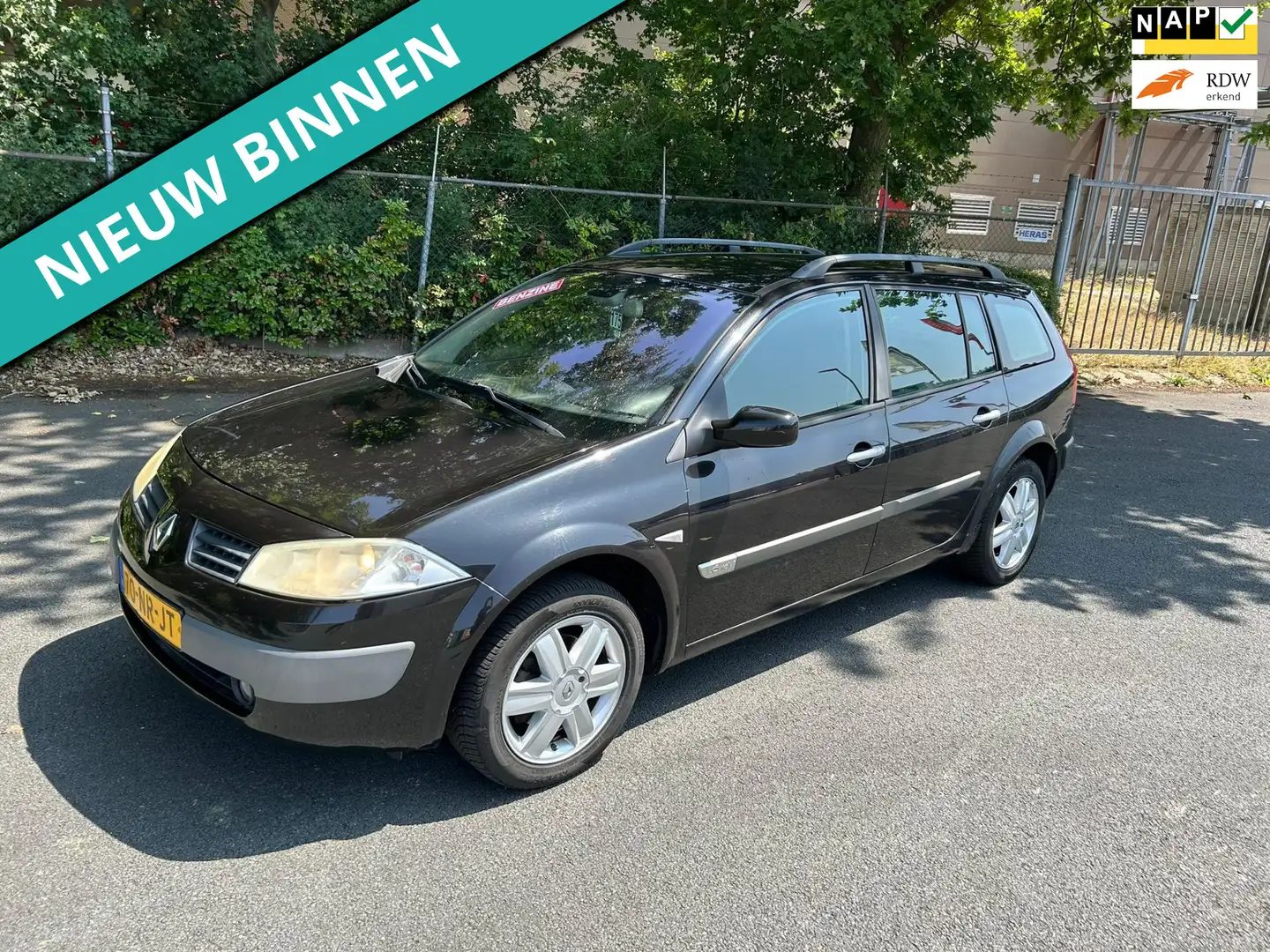 Renault Megane Grand Tour 1.6-16V Expression Luxe ZO INGERUILD DU Zwart - 1