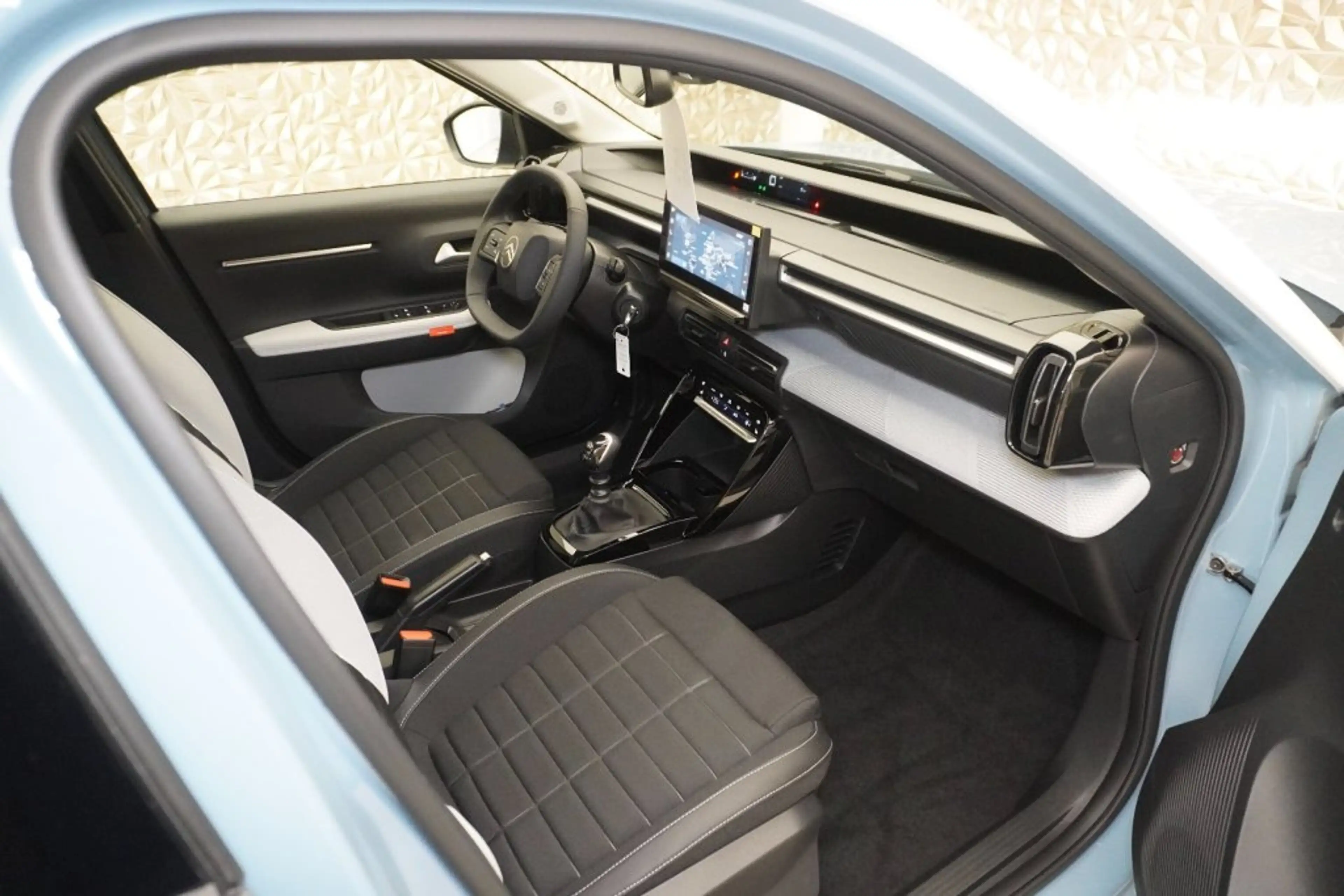 Citroen C3 Turbo 100PS Manuell MAX mit Winterpaket — photo 9