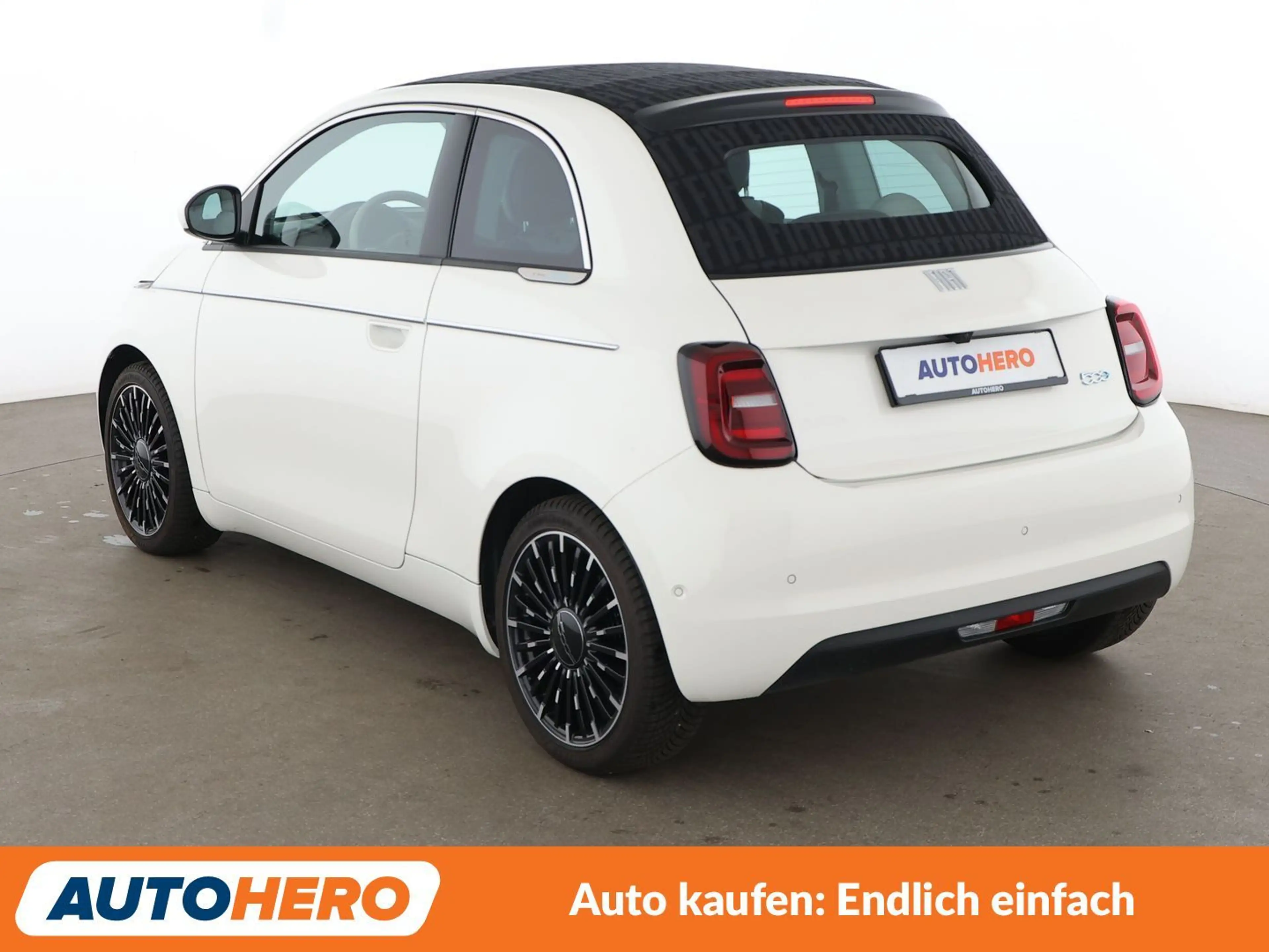 Fiat 500e electric drive la Prima by Bocelli*NAVI*LED*SHZ*PD — photo 4