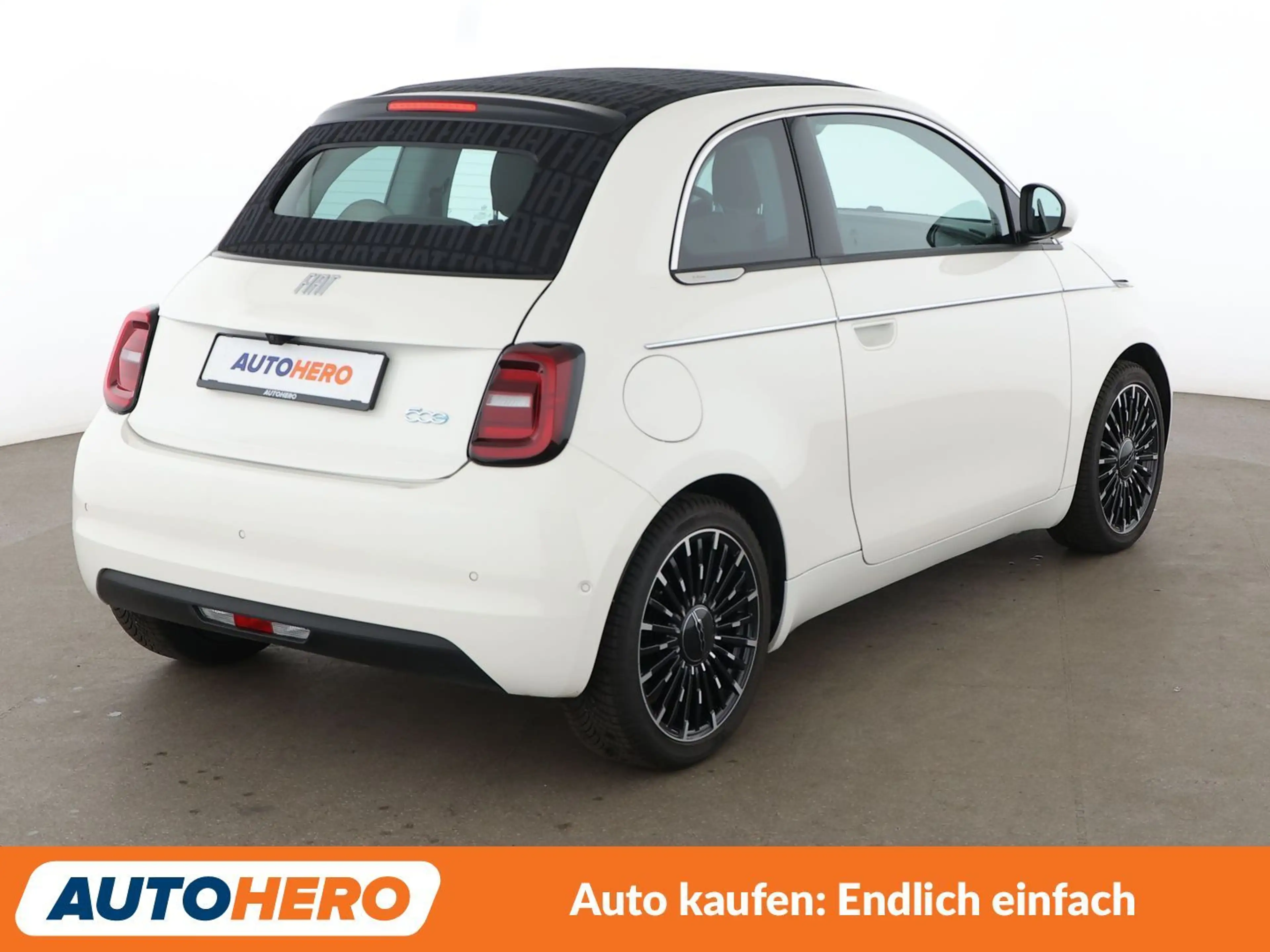 Fiat 500e electric drive la Prima by Bocelli*NAVI*LED*SHZ*PD — photo 6