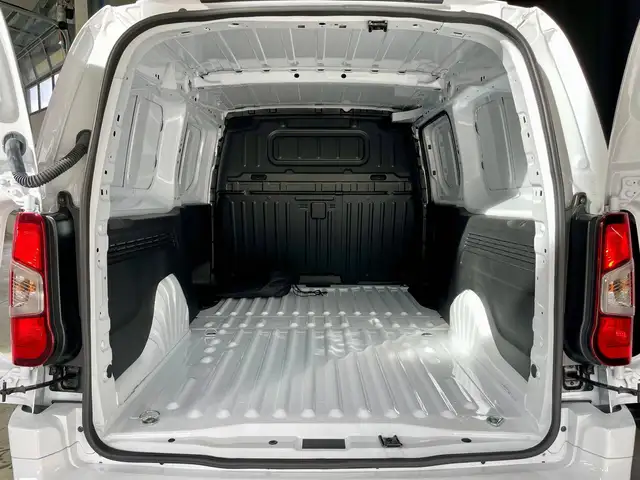 Opel Combo view 8
