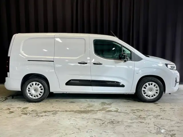 Opel Combo view 10