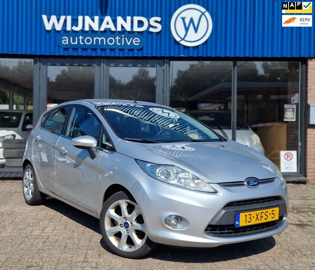 Ford Fiesta 1.25 Titanium Climate Cruise Lm BT Distributie vv Gris - 1
