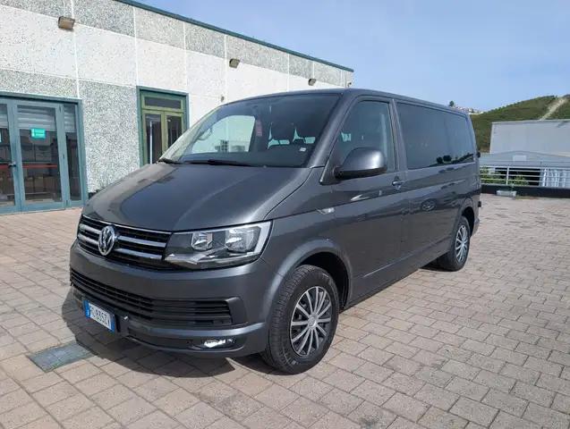 Volkswagen T6 Transporter 2.0 tdi 4x4 4-motion DSG 9-posti