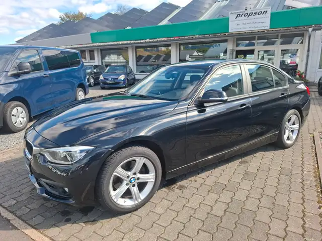 BMW 320 d xDrive NAVI KOMFORT LED TEILLEDER