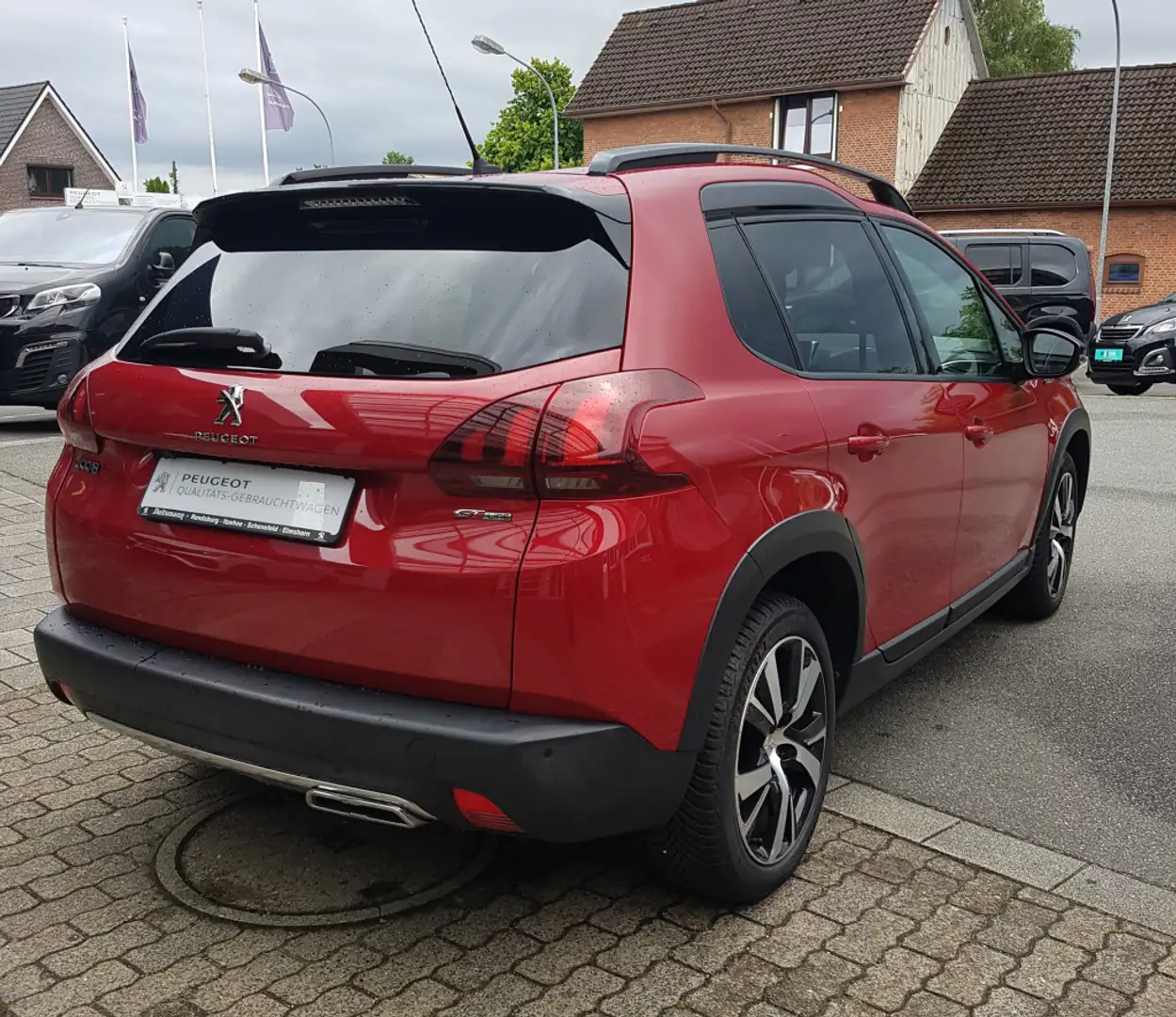 Peugeot 2008 1.2 PureTech Allure - 2