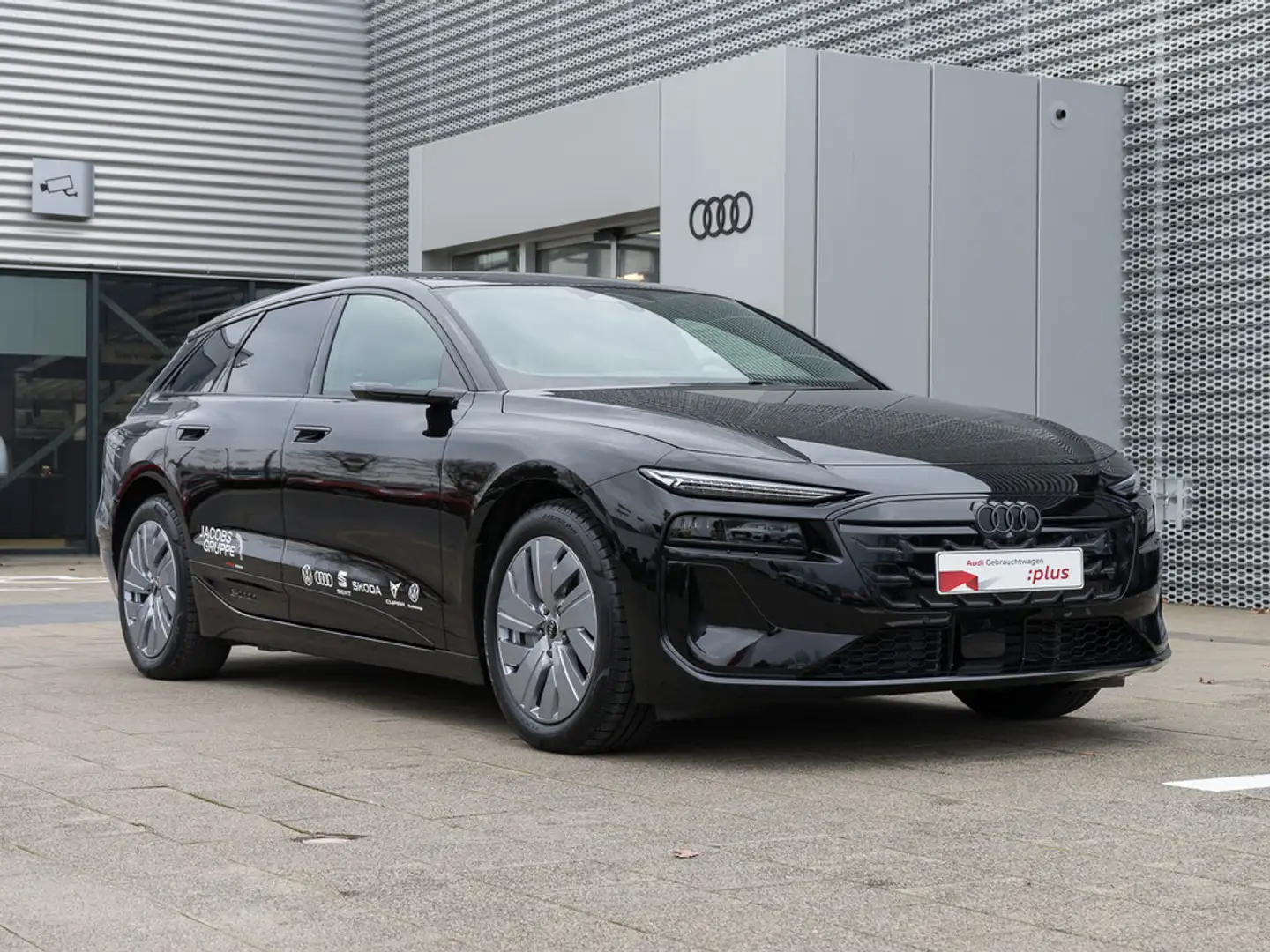 Audi A6 Avant e-tron perf. 2xS Line/Tech plus/V-Spiegel/Pa Schwarz - 2