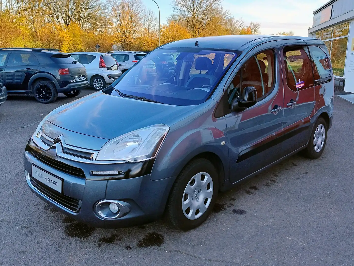 Citroen Berlingo eHDI92 EGS Selection - Rollstuhlumbau Selbstfahrer Grau - 2