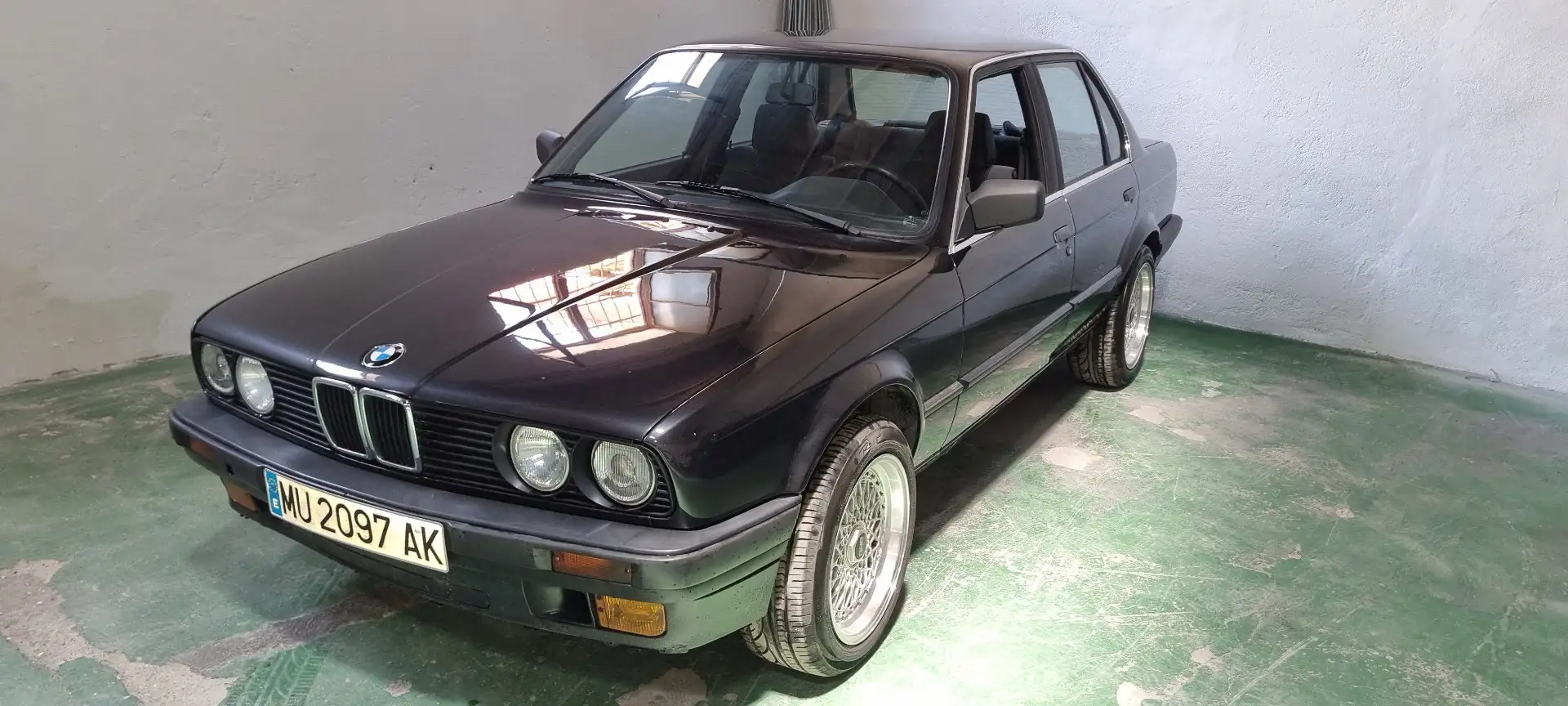 BMW 318 318i - 1