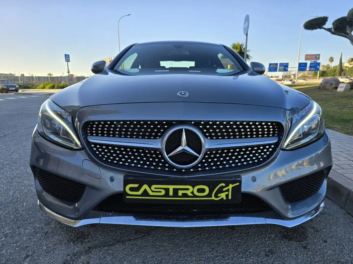 Mercedes-Benz C 220 Coupé 220d 9G-Tronic (4.75) Gris - 2