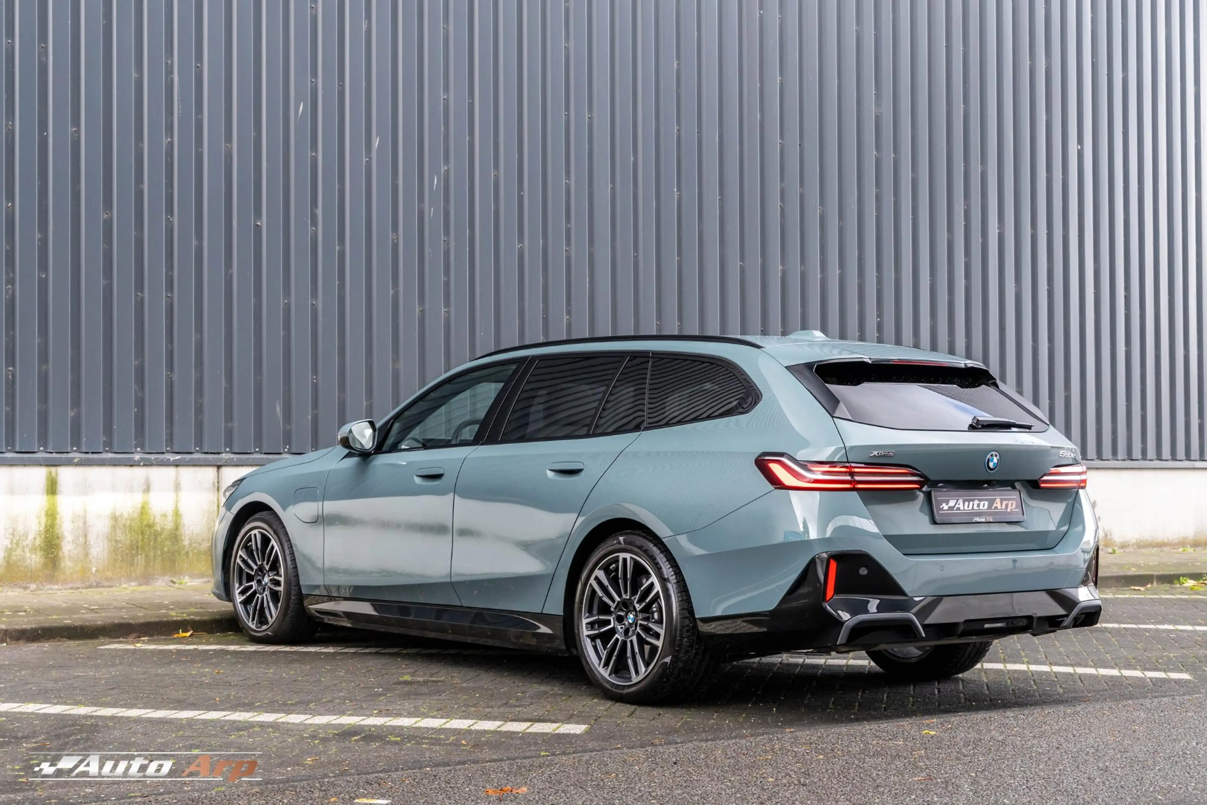 BMW 550 5-serie Touring 550e xDrive M Sport Pro Edition — photo 13