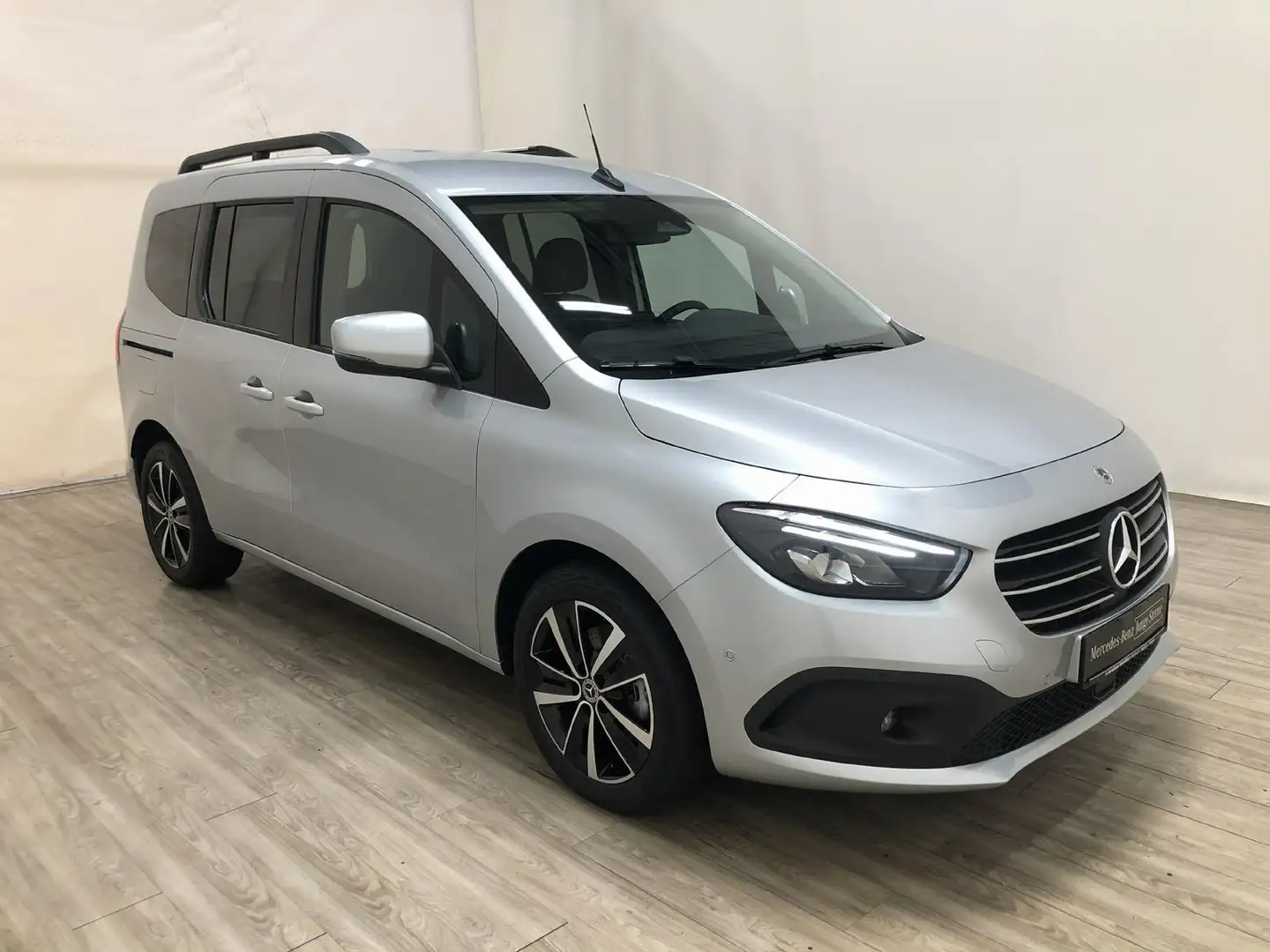 Mercedes-Benz T-Class T 180 d PROGRESSIVE *Navi*AHK*KEYLESS-GO*Kamera* Silber - 2