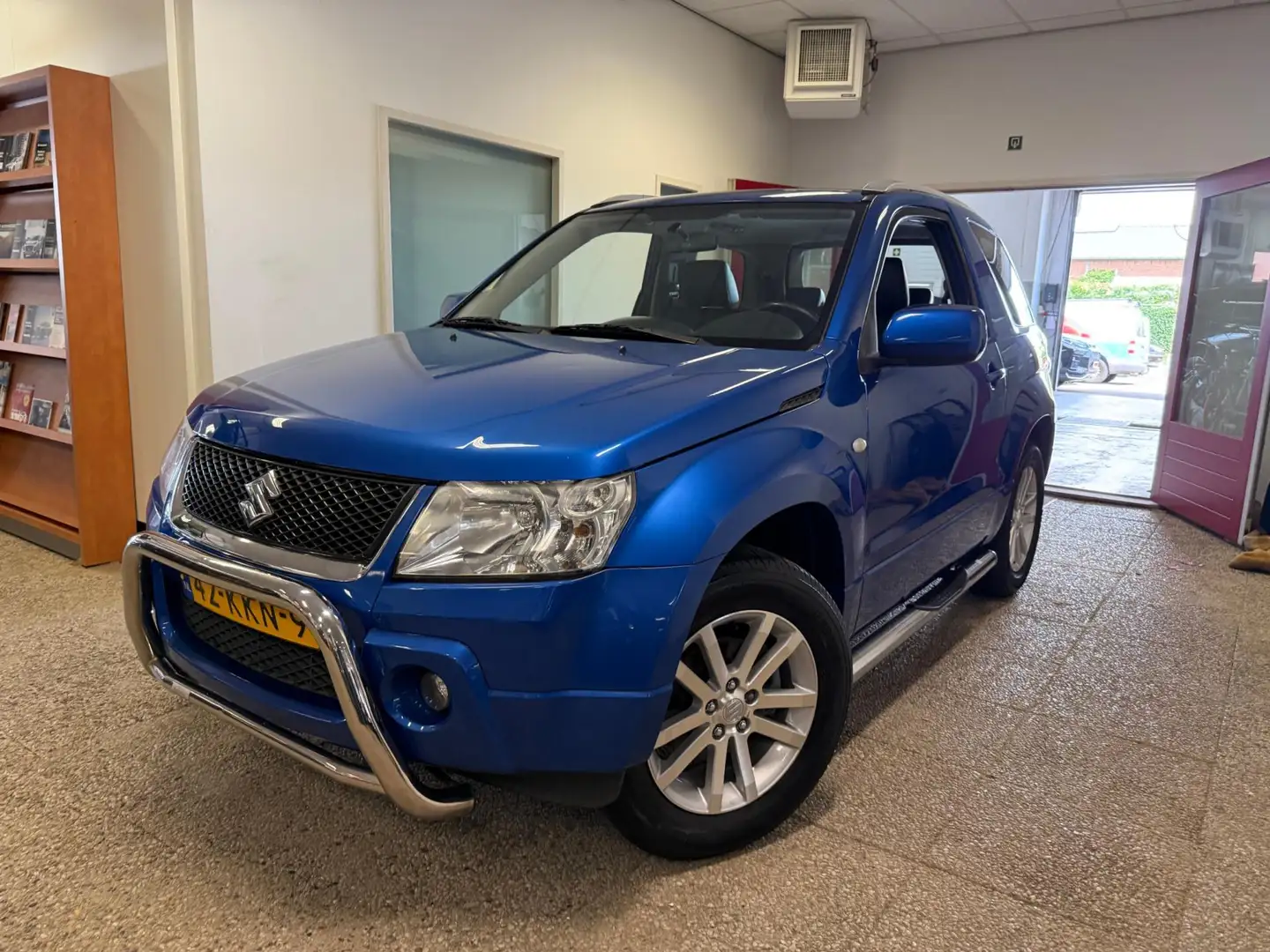 Suzuki Grand Vitara 1.6-16V High Executive 4x4 3-drs Blauw - 2