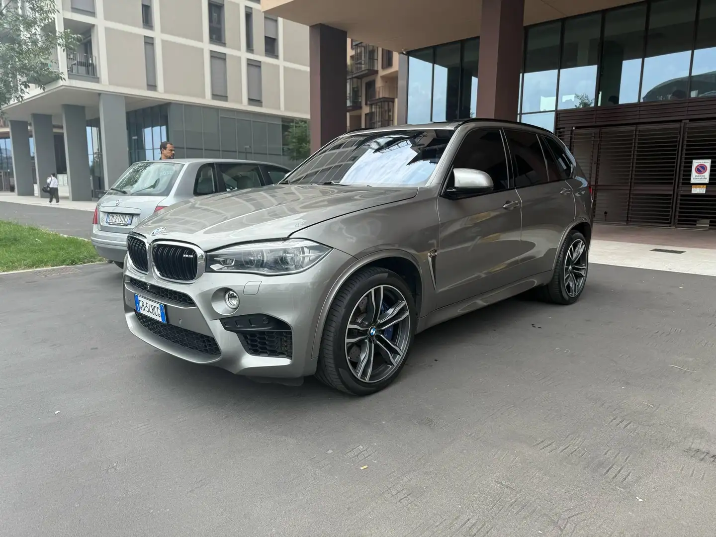 BMW X5 M 4.4 auto - 2