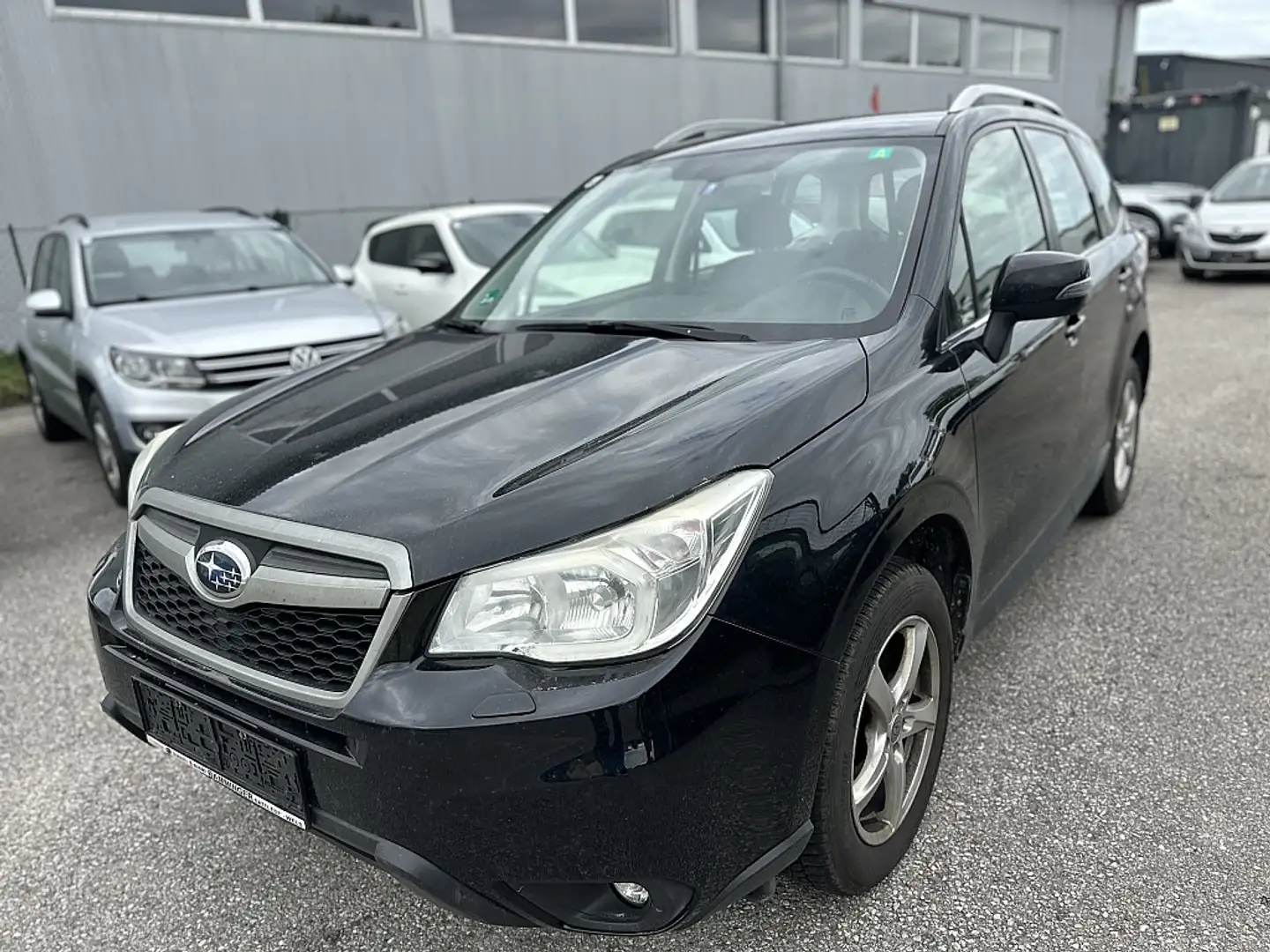 Subaru Forester 2,0DL X 4x4 Schwarz - 1