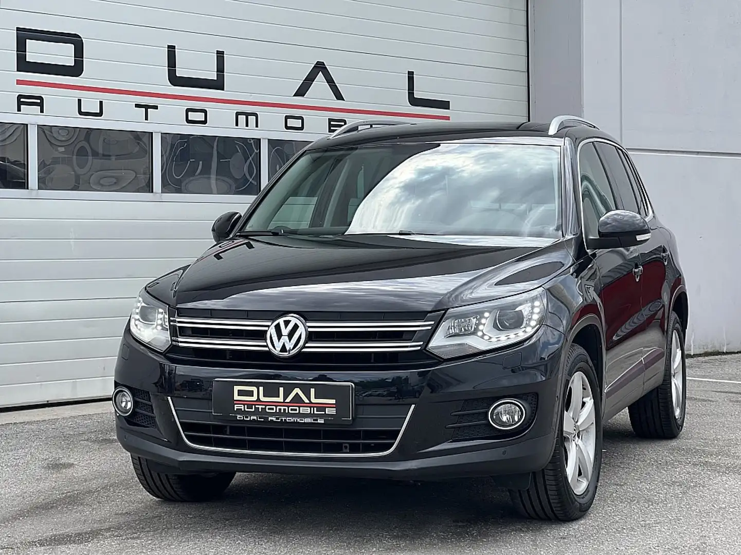 Volkswagen Tiguan 2,0 TDI Sky BMT DPF|PANO|PDC|XENON|SZTHZG Noir - 1
