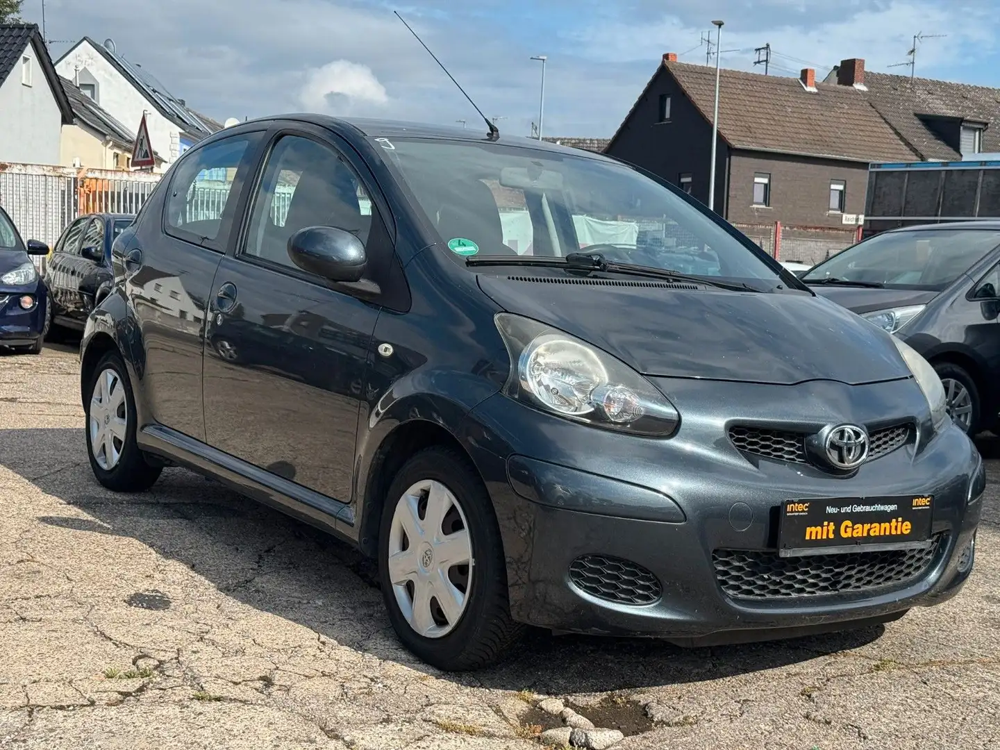 Toyota Aygo AYGO Cool*KLIMA*5TÜR*GARANTIE*65TKM*1HAND* Grau - 1