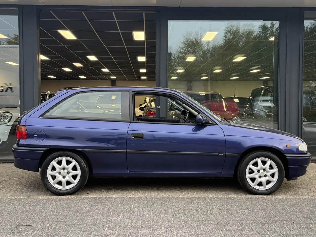 Opel Astra 2.0i GSi Orgineel Nl Auto! 100% onder. Complete hi, foto 8