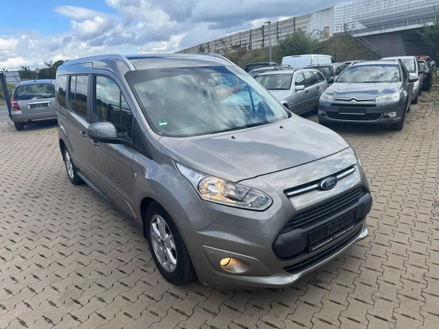 Ford Grand Tourneo Connect Titanium 7 Sitzer Automati Braun - 1