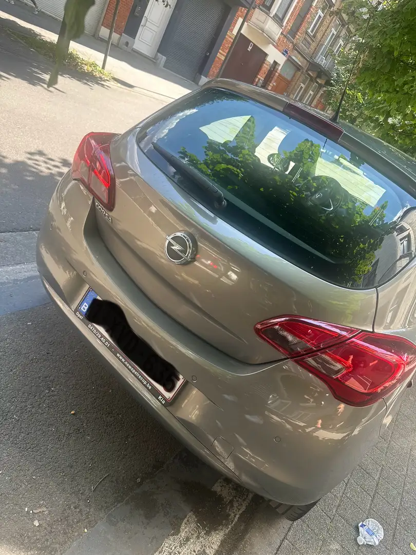 Opel Corsa - 2