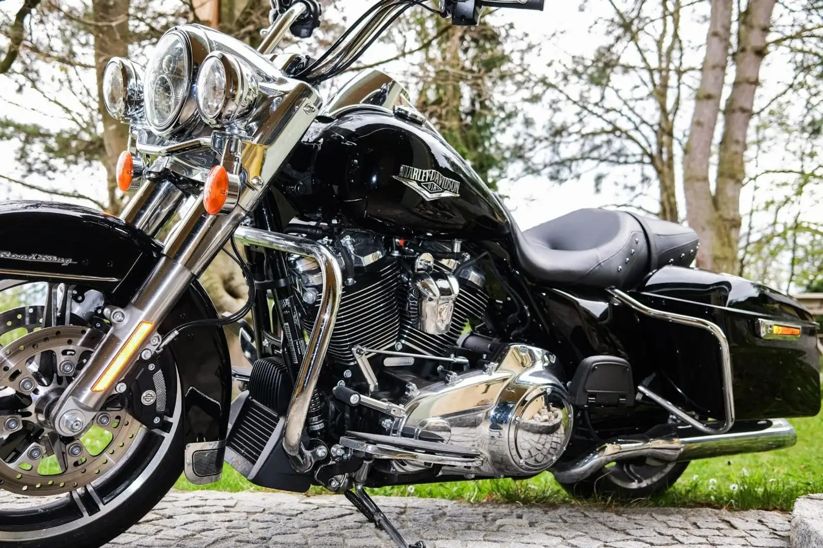 Harley-Davidson Road King FLHR Schwarz - 1