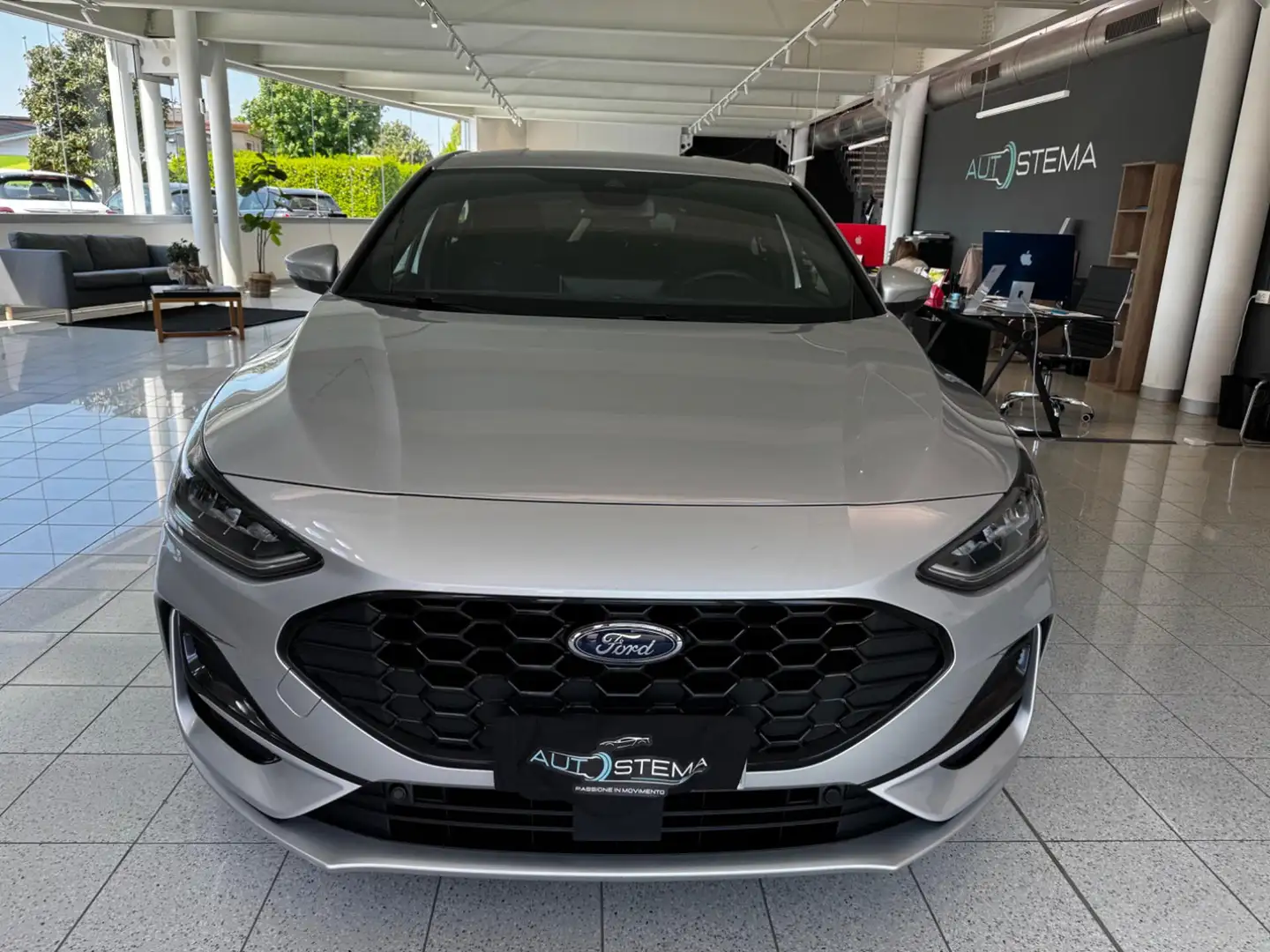 Ford Focus 1.0 125 CV Hybrid ST-Line GOMME M+S - VARI COLORI Gris - 2