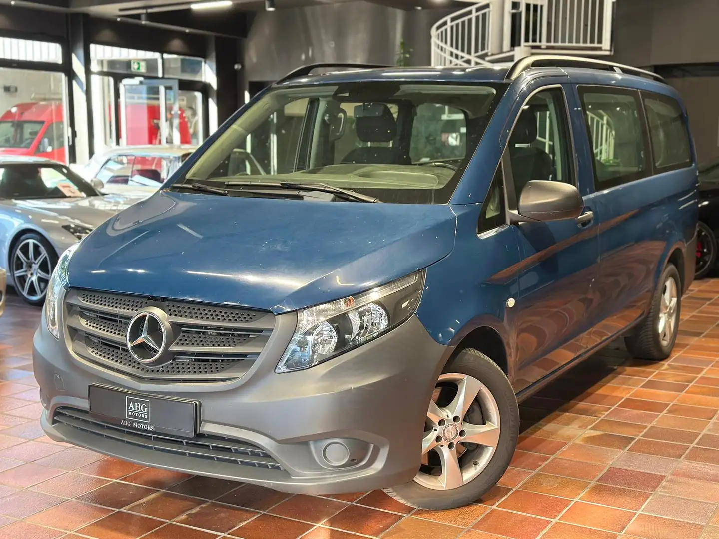 Mercedes-Benz Vito TOURER 119 LANG 8-SITZER STANDHEIZUNG SPUR KAMERA Bleu - 1