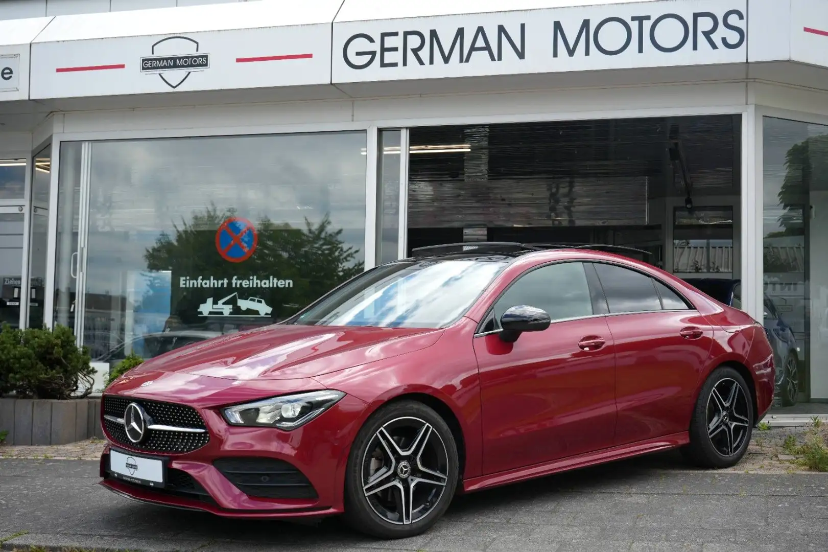 Mercedes-Benz CLA 200 Coupe AMG-LINE & NIGHT|PANORAMA|LED|CAM Rot - 1