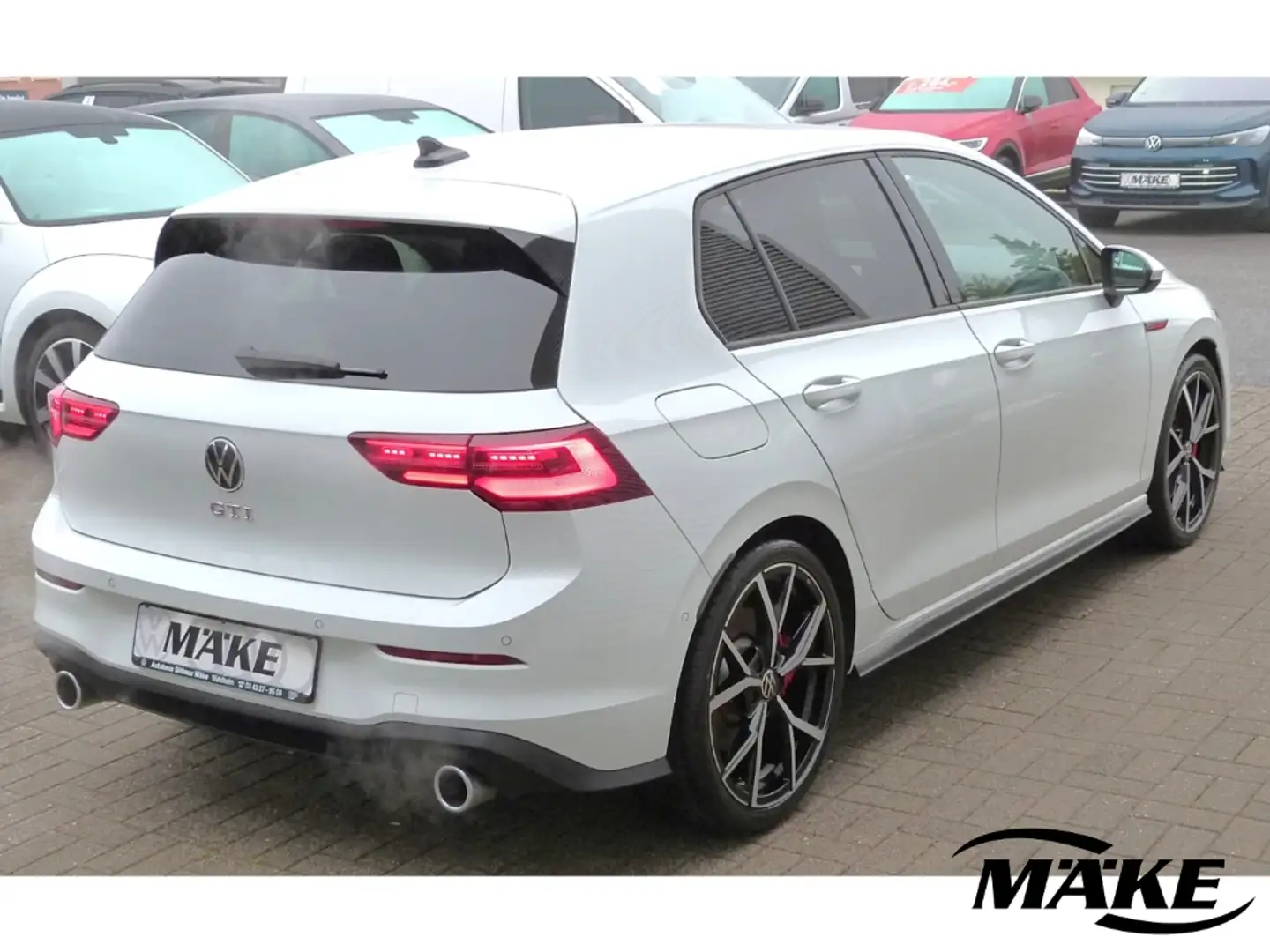 Volkswagen Golf 2.0 TSI GTI, DCC, Matrix-LED, ACC, Navi, SHZ, Weiß - 2