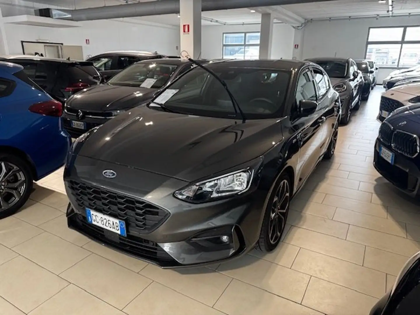 Ford Focus 1.0 ecoboost Hybrid ST-Line 125cv Argento - 1