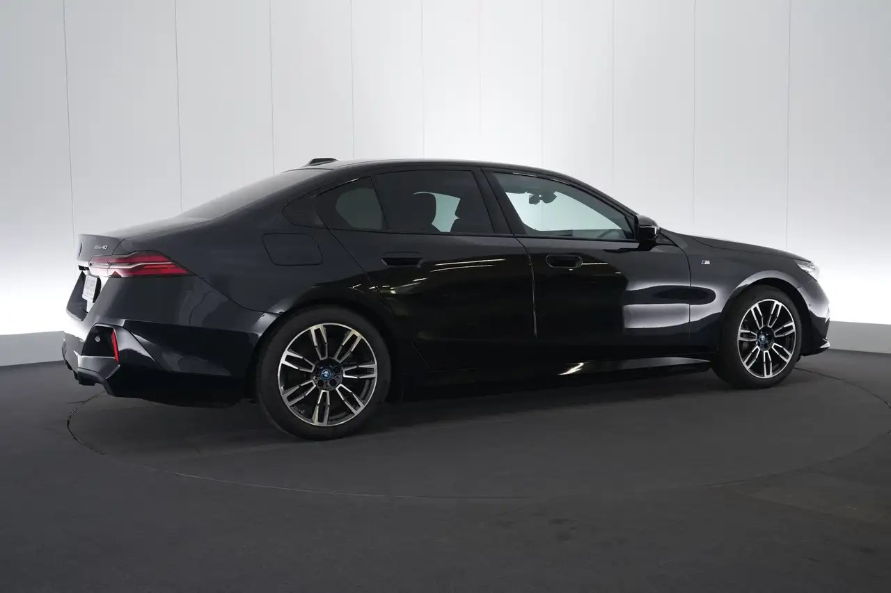BMW i5 eDrive40 M-Sport LEDER/CUIR LED GPS PDC CAM Verw., миниатюра 6