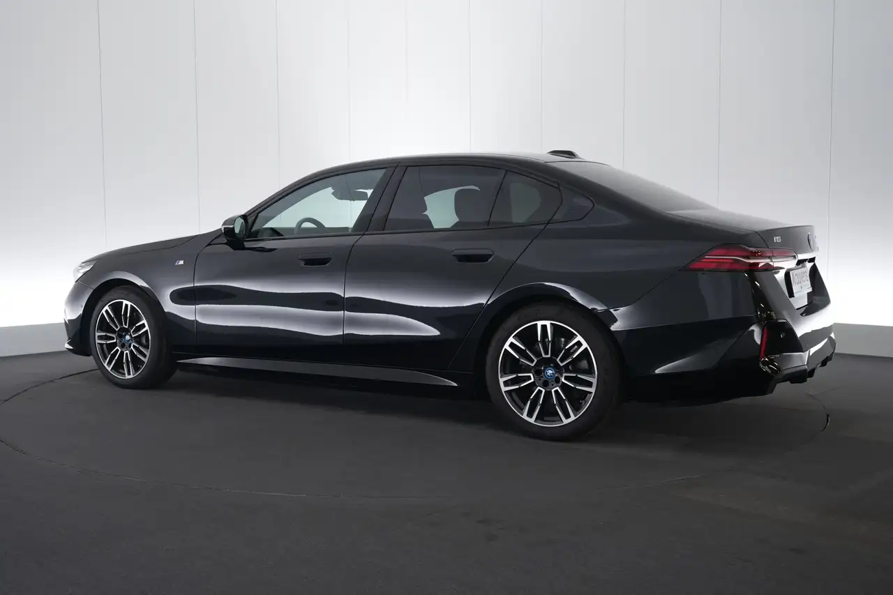BMW i5 eDrive40 M-Sport LEDER/CUIR LED GPS PDC CAM Verw., миниатюра 10