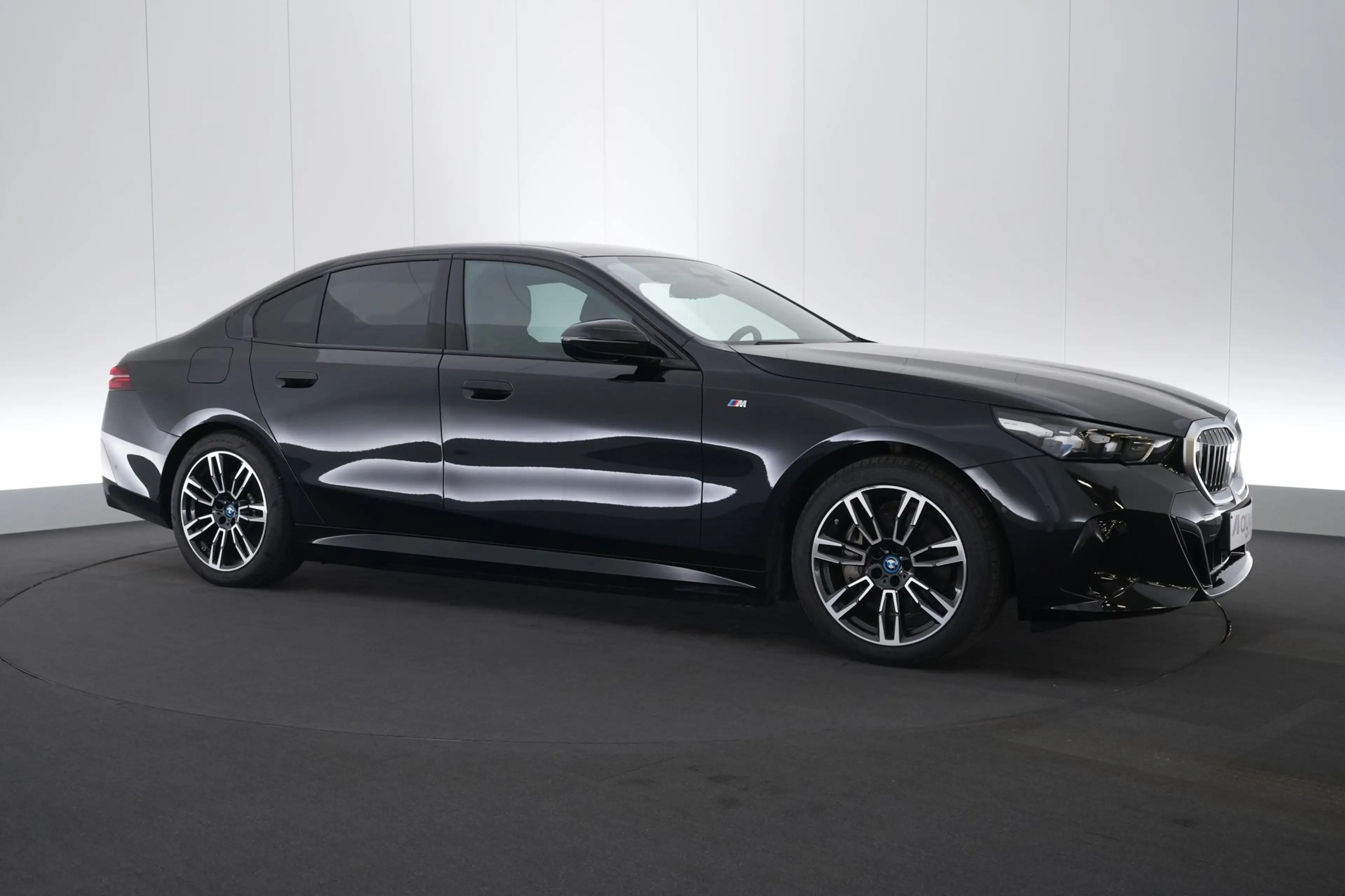 BMW i5 eDrive40 M-Sport LEDER/CUIR LED GPS PDC CAM Verw. — photo 4