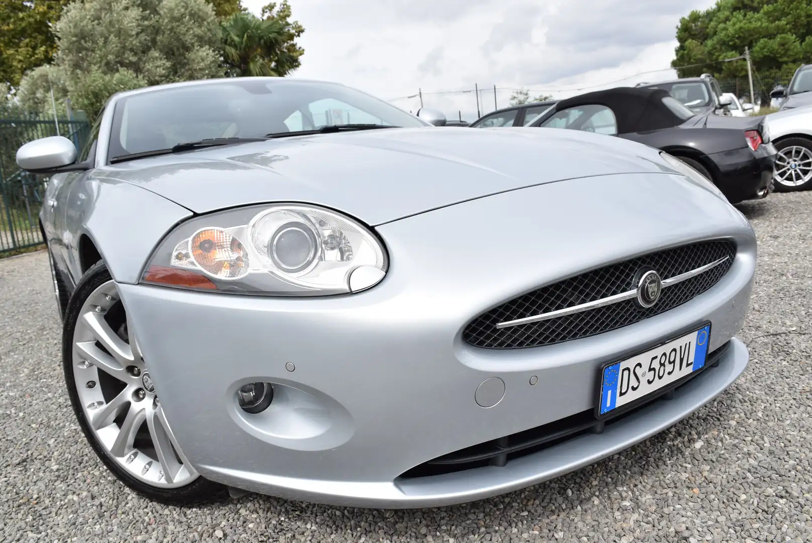 Jaguar XK 4.2 V8 COUPE' AUT. KM CERTIFICATI TAGLIANDATI FULL Argent - 2