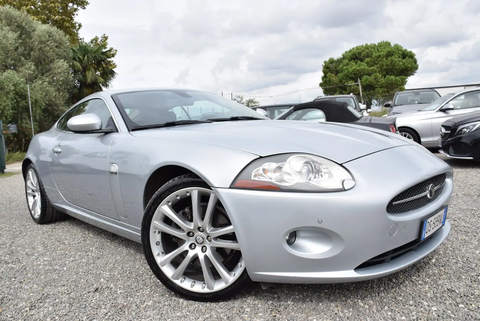 Jaguar XK 4.2 V8 COUPE' AUT. KM CERTIFICATI TAGLIANDATI FULL Argent - 1
