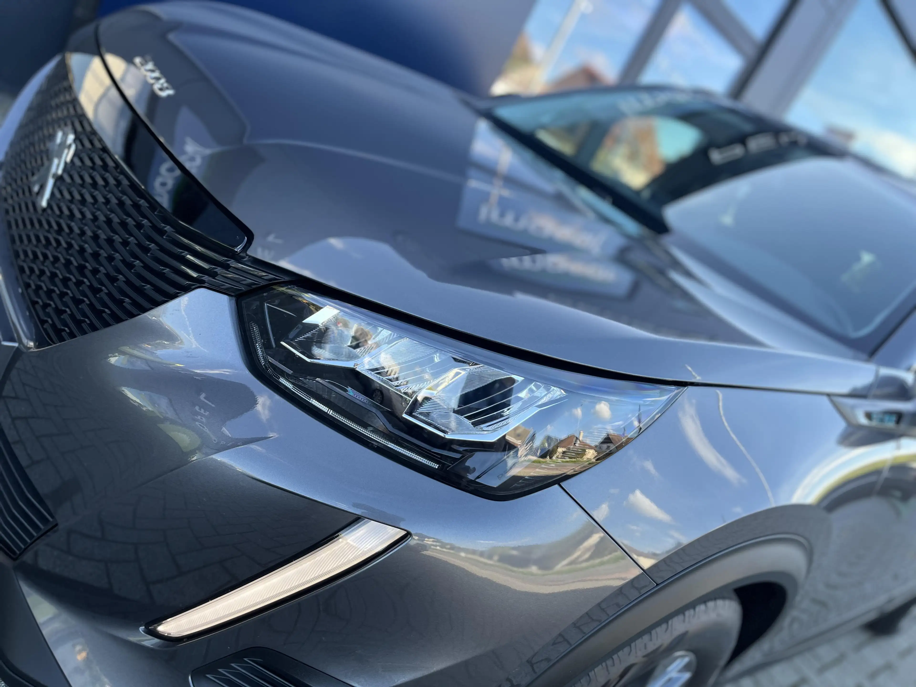 Peugeot 2008 1.2i S&S Style — photo 15
