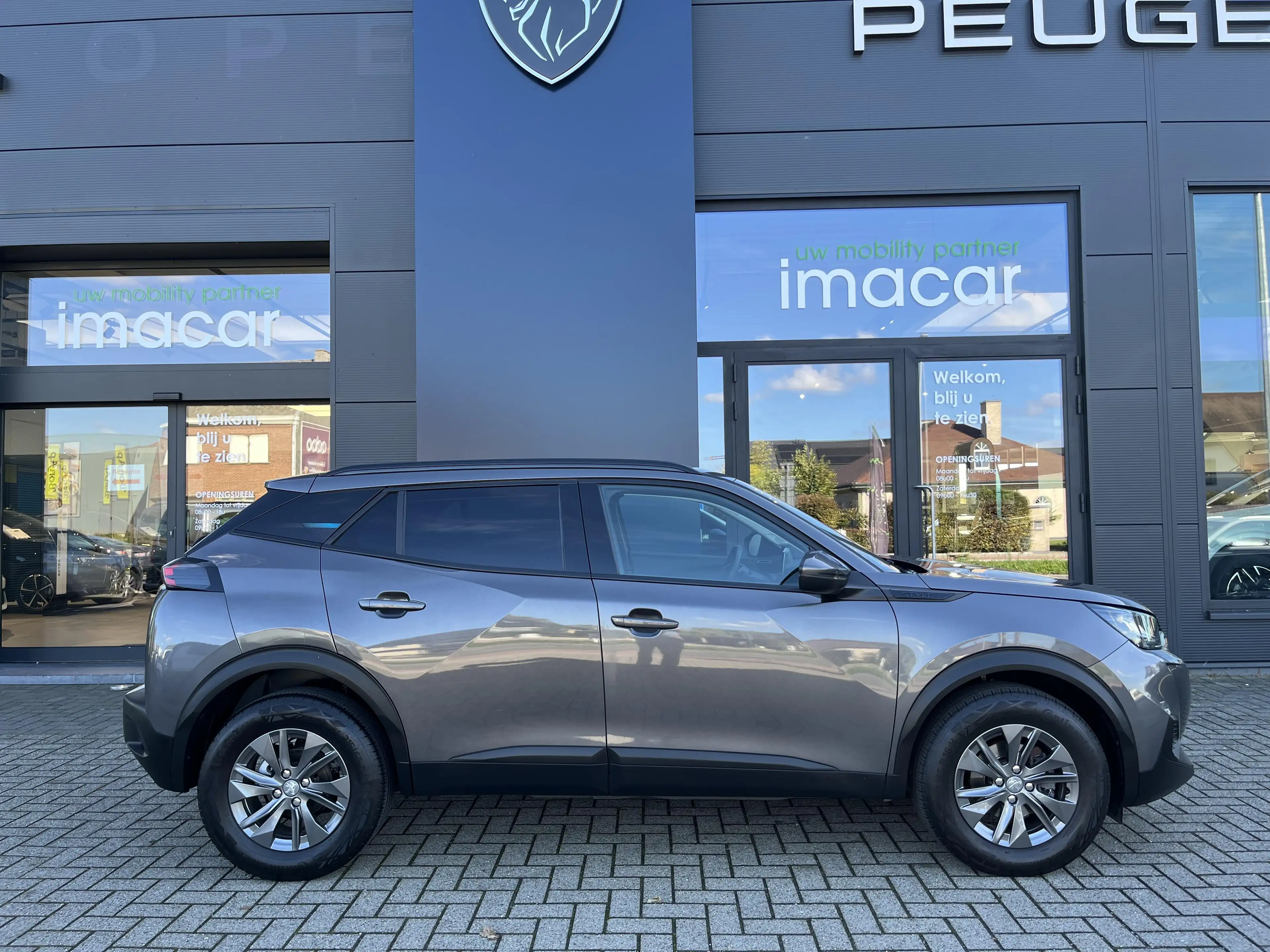 Peugeot 2008 1.2i S&S Style — photo 6
