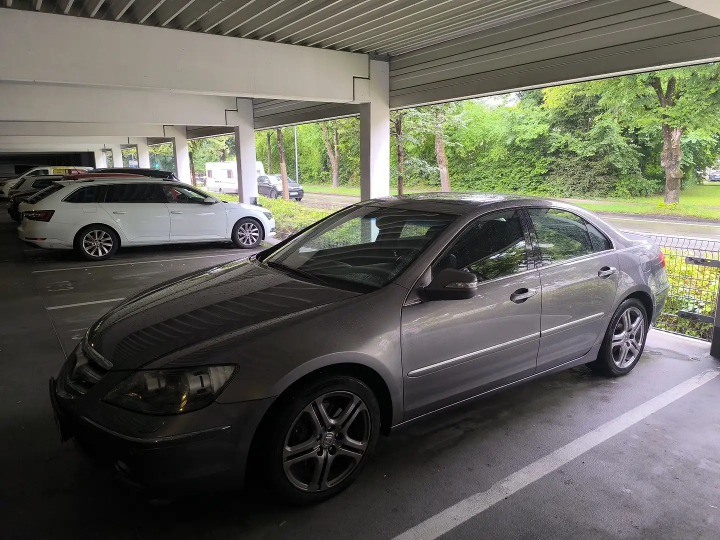 Honda Legend 3.5 V6 SH-AWD - 1