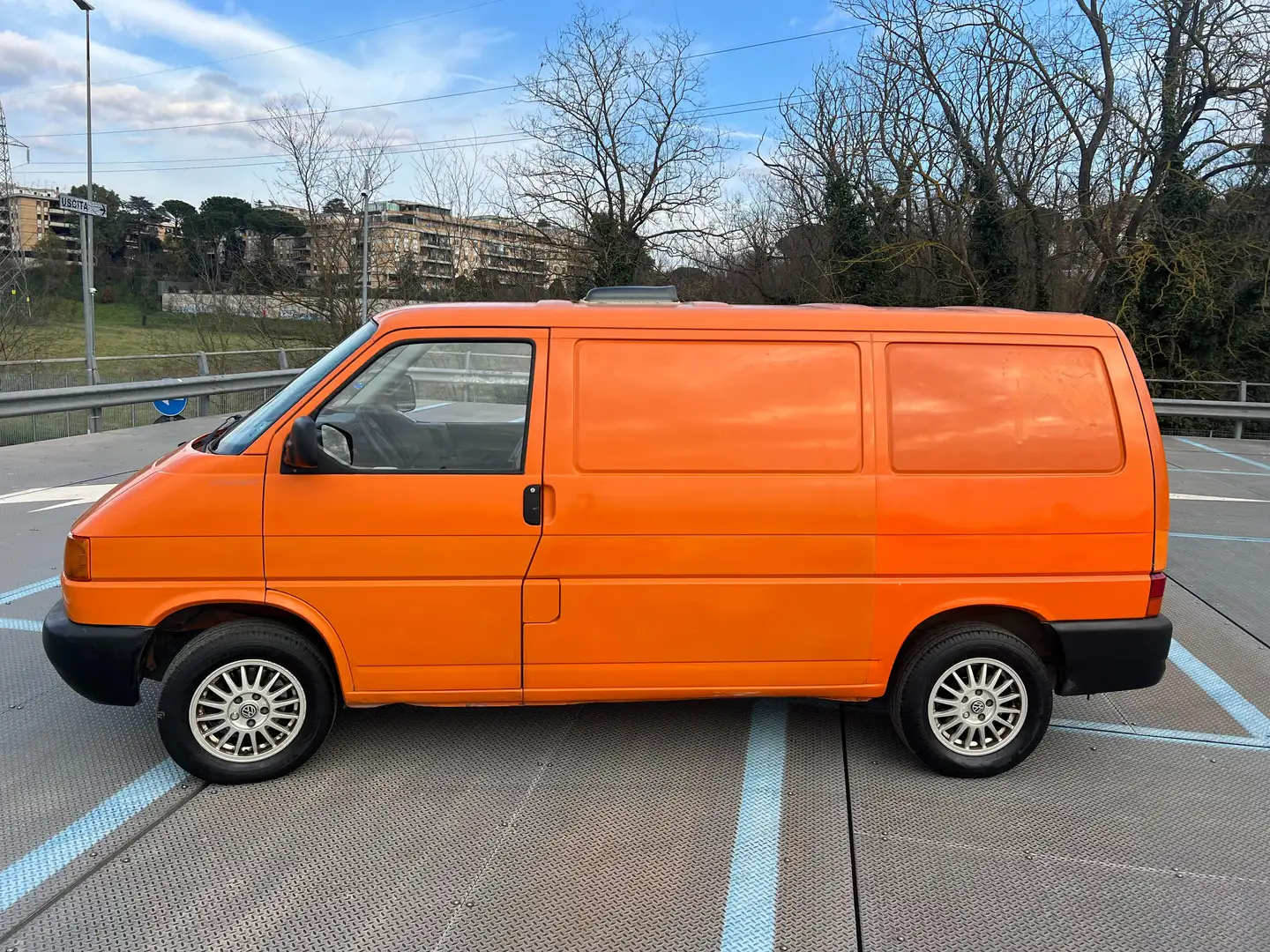 Volkswagen T4 Syncro Arancione - 2