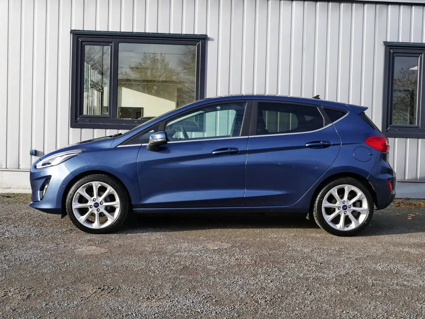Ford Fiesta Titanium 1.5 TDCi Navi+ParkAssist+Sitzhzg Klima Bleu - 2
