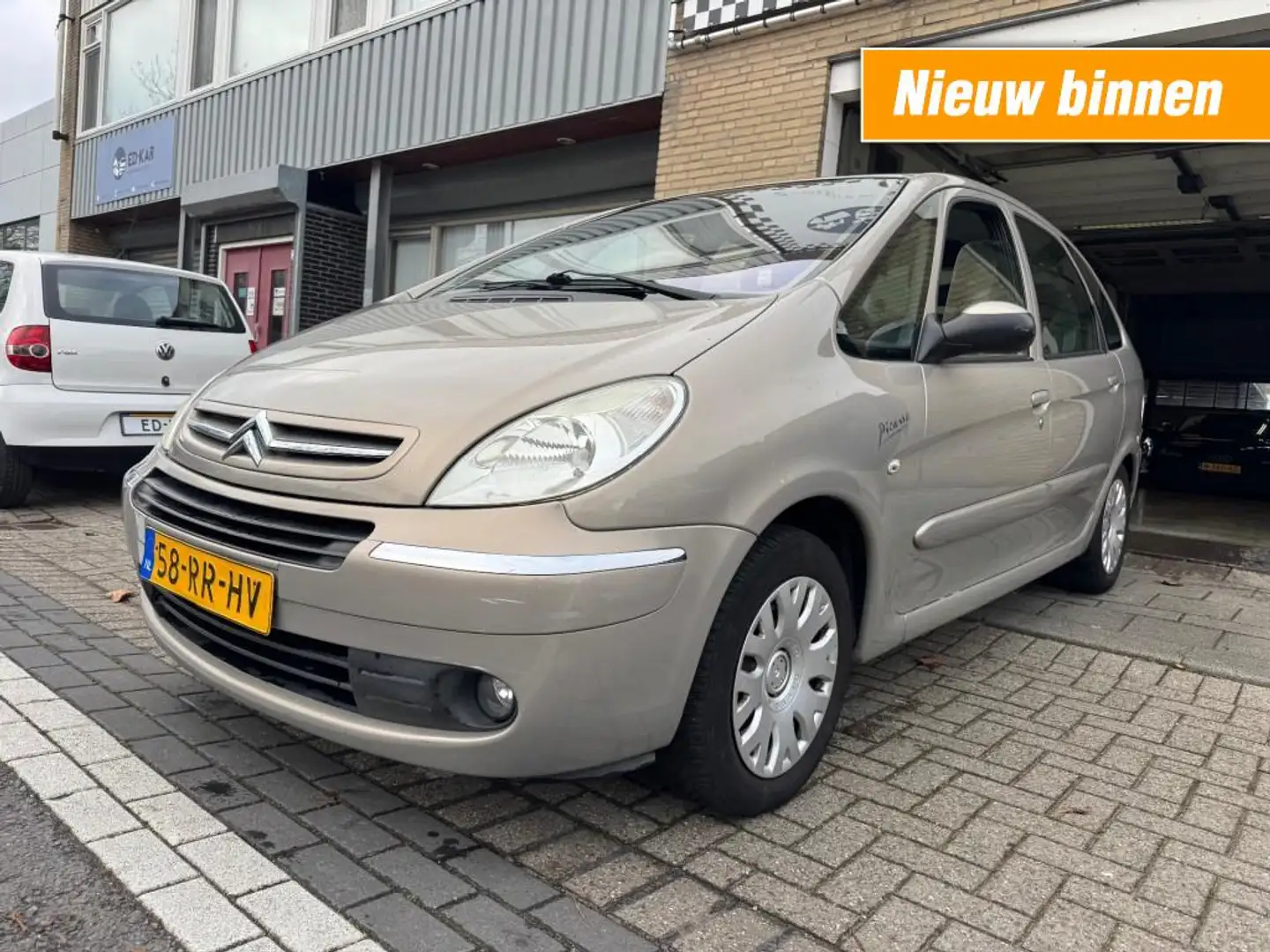 Citroen Xsara Picasso 1.8i-16V Attraction CLIMA NETTE AUTO PDC NAP APK Beige - 1