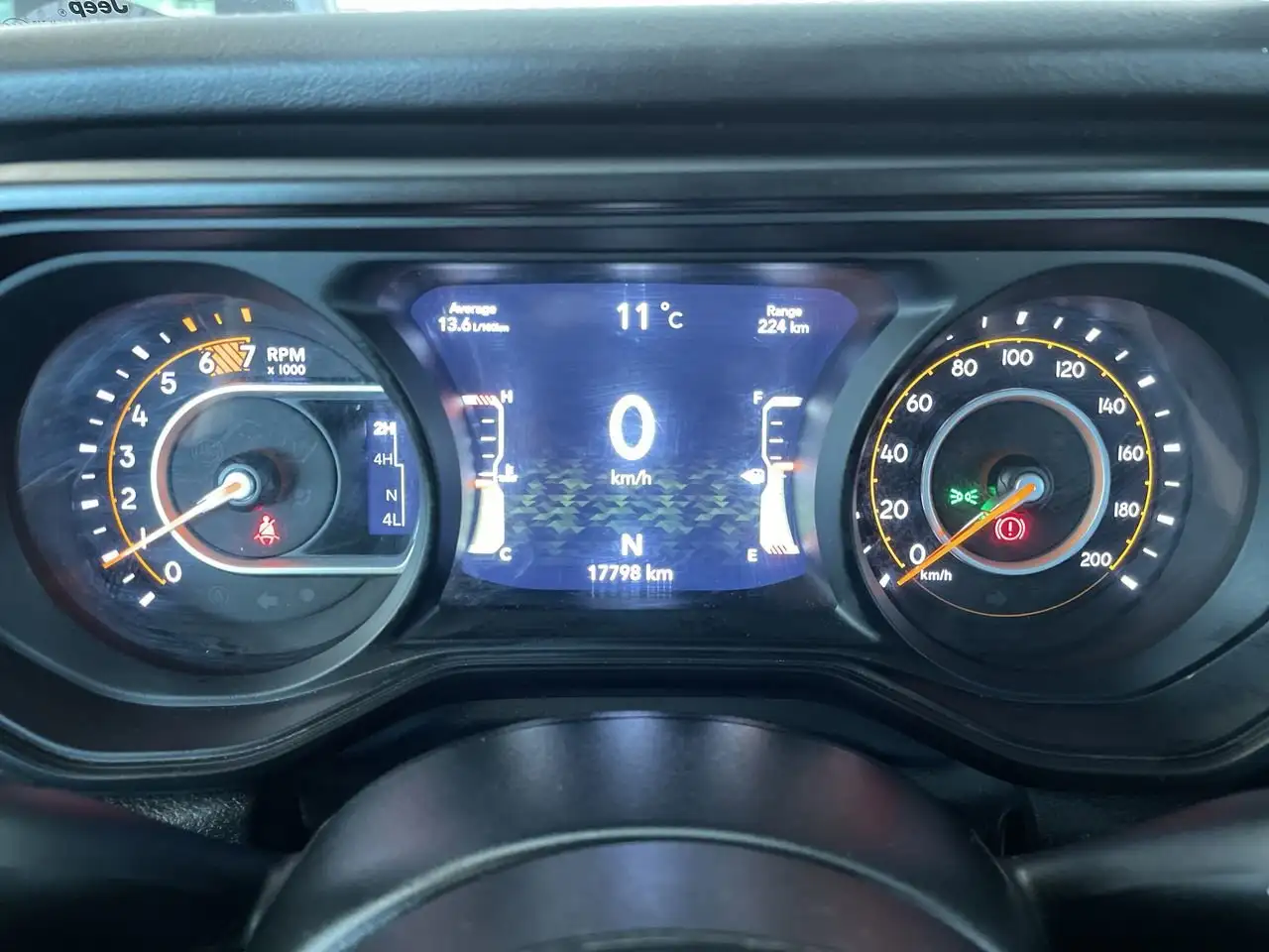Jeep Wrangler снимка Jeep Wrangler