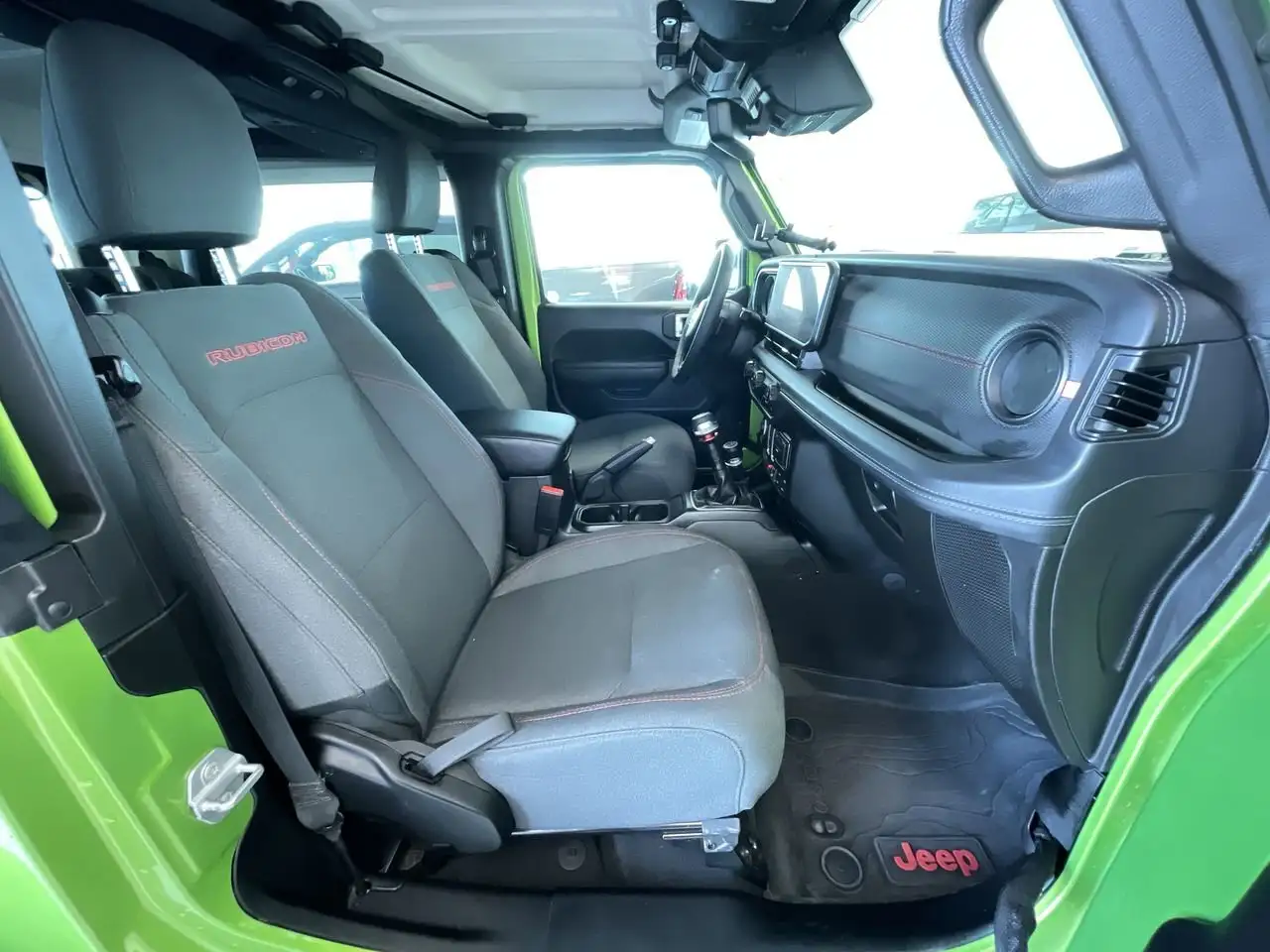 Jeep Wrangler снимка Jeep Wrangler